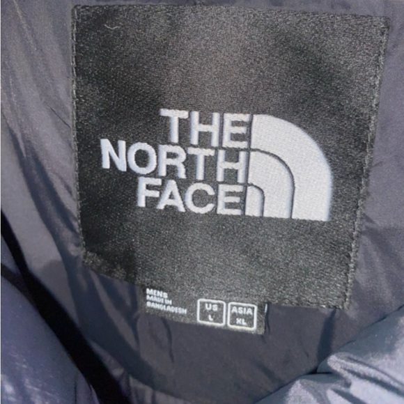 North Face Puffer 700 tried on size large - Picture 4 of 4